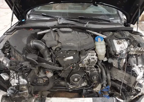 2018 Audi A4 2.0T Premium z USA, uszkodzony, nr VIN WAUFNAF44JA061050